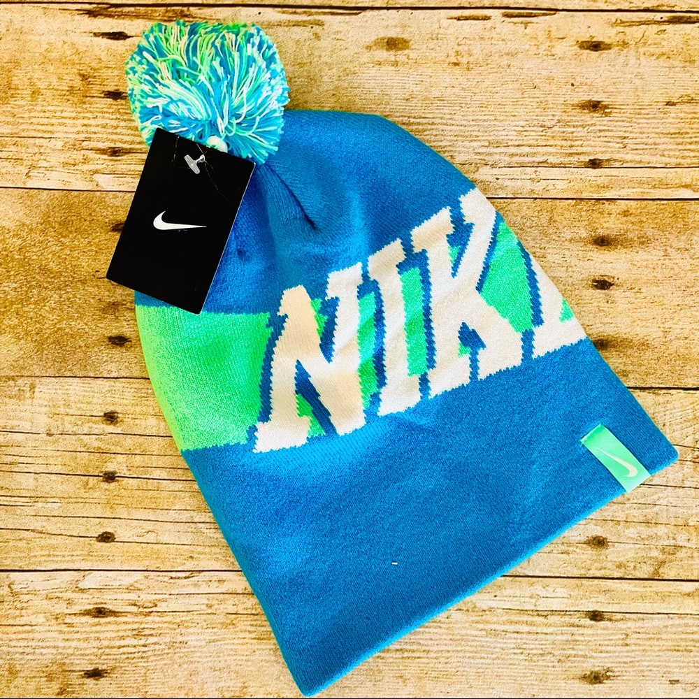 Nike Youth Pom Knit Beanie One Size